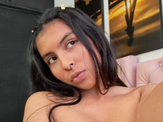 IrhinaSmith - Live porn & sex cam - 14420582