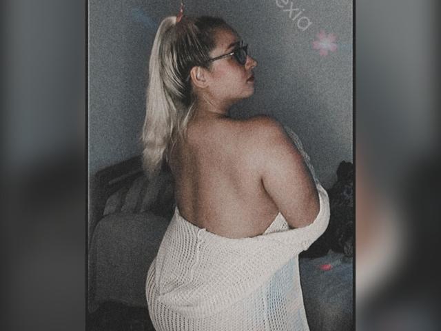 AlexiaMorgan - Sexe cam en vivo - 14422134