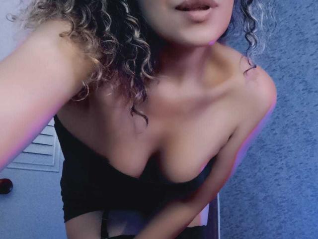 EroticSasha - Live sex cam - 14422854