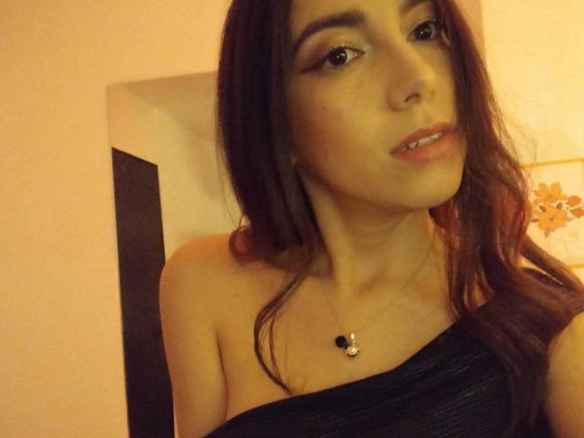 MiaReed - Porno na żywo i seks kamera - 14447642