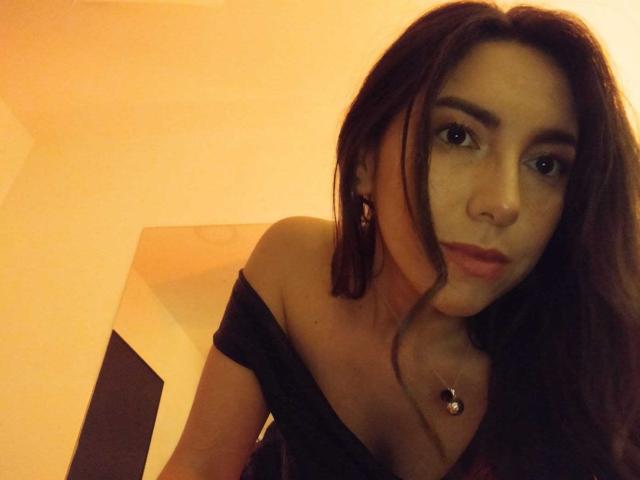 MiaReed - Live sex cam - 14447678