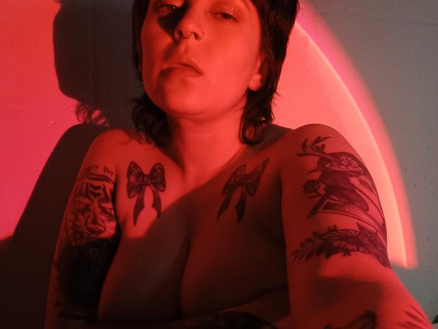 HelloEuphoria - Live Sex Cam - 14468654