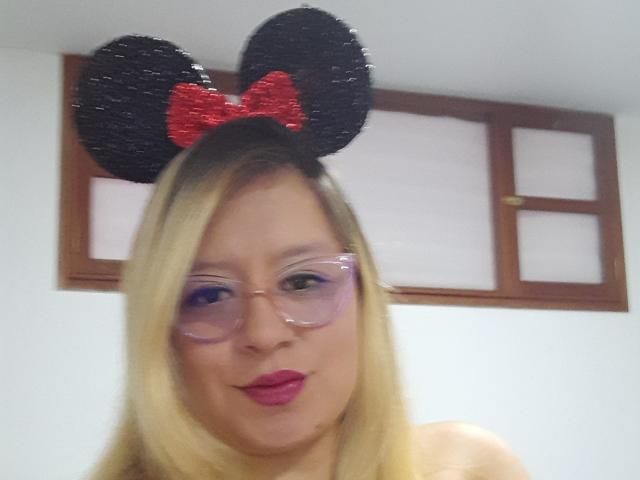 SaraMoreti - Live porn &amp; sex cam - 14505210