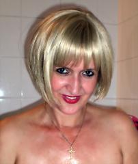 Blonde Hair Hottie ReniaHot