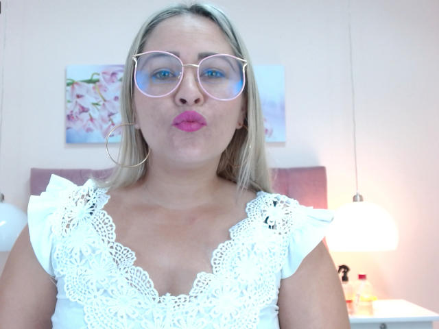 WandaaFox - Live porn &amp; sex cam - 14533718
