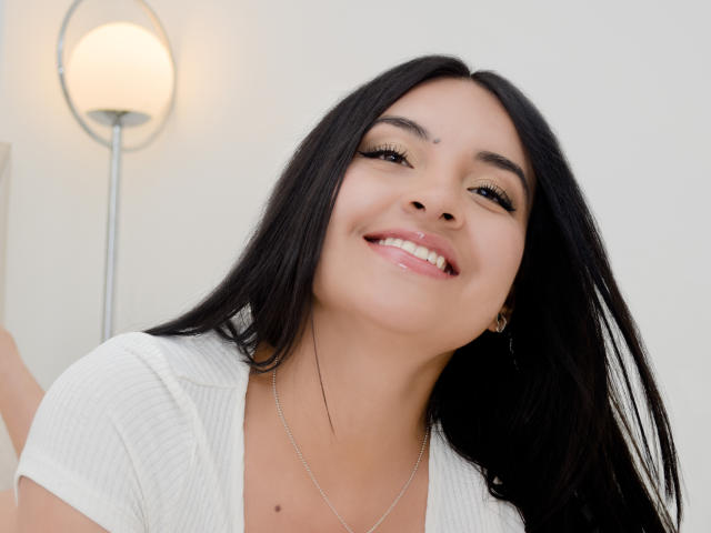 EmilyJensenn - Live sexe cam - 14560658