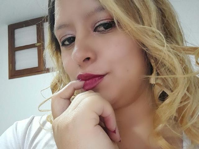 SaraMoreti - Live Sex Cam - 14582026