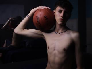 CarlosRubiio - Live sex cam - 14606078