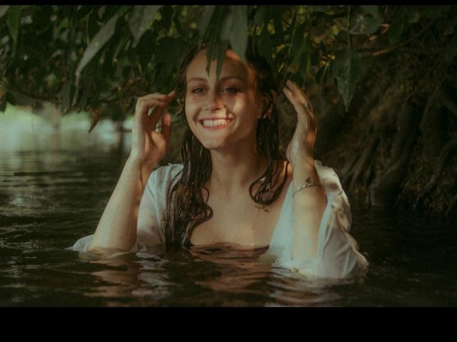 AlesyaDrons - Live sex cam - 14628046