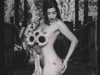 JulietaRougeX - Live porn & sex cam - 14639370
