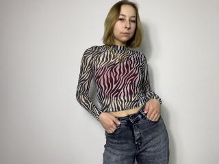 SoniaFugors - Live porn & sex cam - 14650366