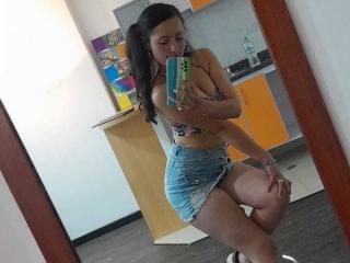 SaraRoux - Live sexe cam - 14695158