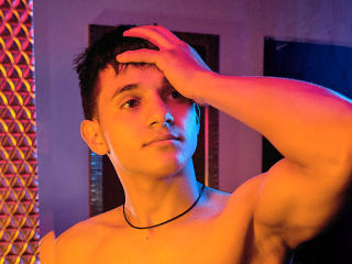 JustinBoby - Live Sex Cam - 14701182