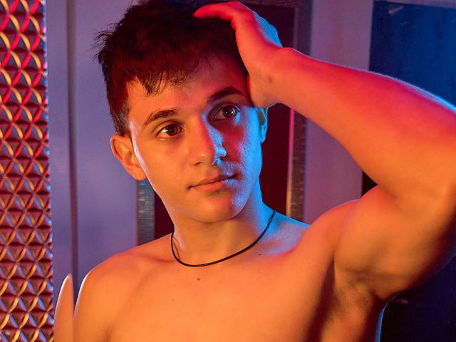 JustinBoby - Live sexe cam - 14701190