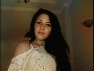 KiraSweetchik - Live Sex Cam - 14702566