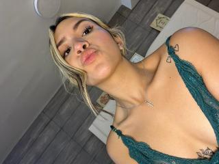 SarahBanks - Live porn &amp; sex cam - 14723042