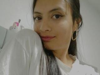 NiaWhite - Live sex cam - 14739270