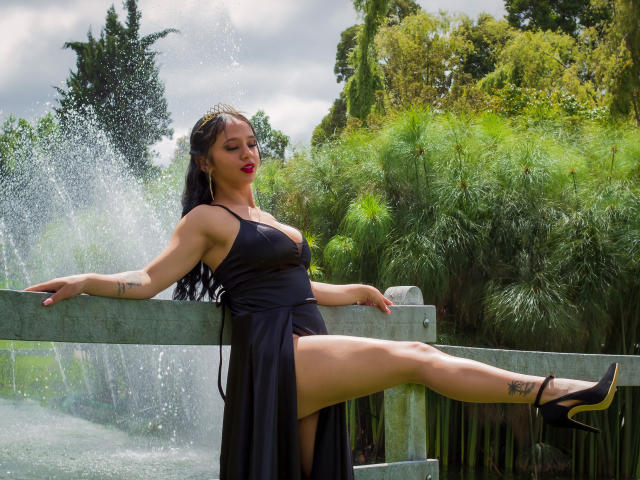 KloeThompson - Live Sex Cam - 14744970