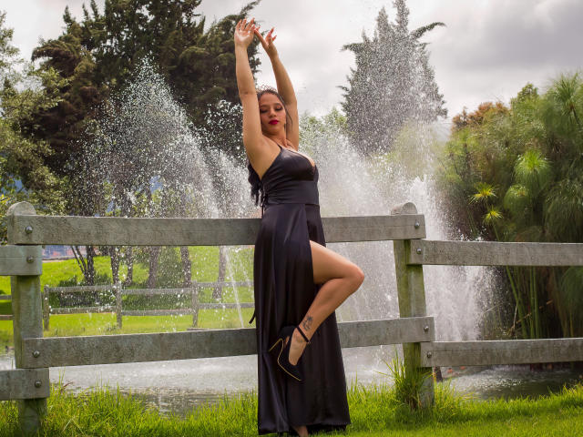 KloeThompson - Live sex cam - 14744974