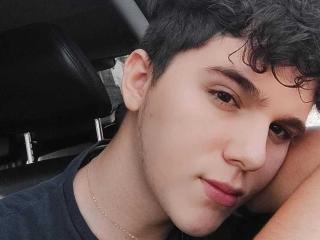 DamianKlart - Live sex cam - 14745010