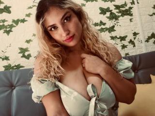 LaylaKensi - сексуальная веб-камера в реальном времени - 14763074