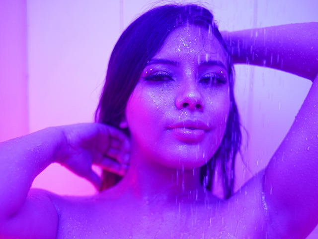 AdelaideZandek - Live sexe cam - 14781010