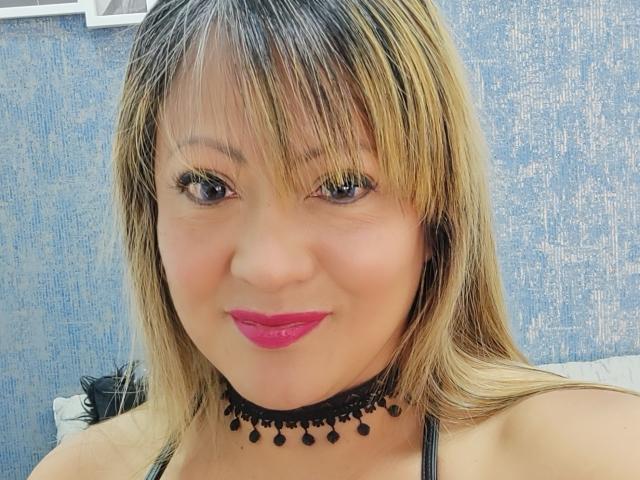 ChristinMoore - Live porn &amp; sex cam - 14788346
