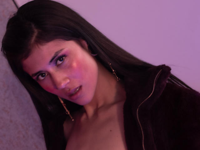 SueTurner - Live porn &amp; sex cam - 14794494