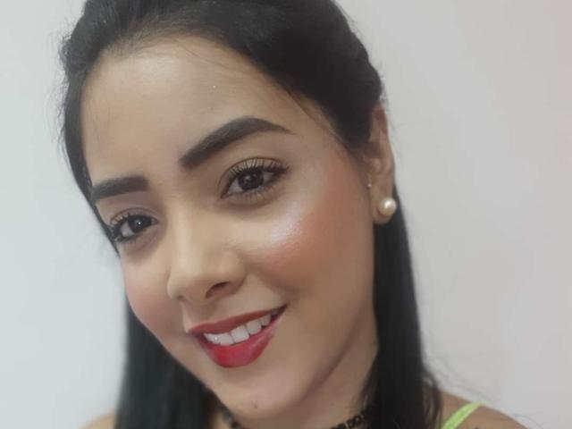 BrianaEscobar - Live Sex Cam - 14820886