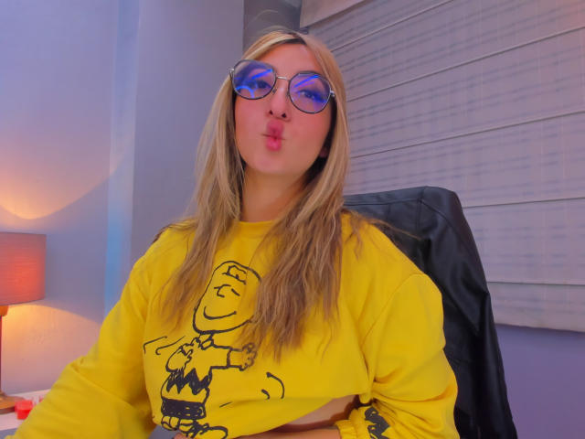 SabrinaMontana - Live porn &amp; sex cam - 14833174