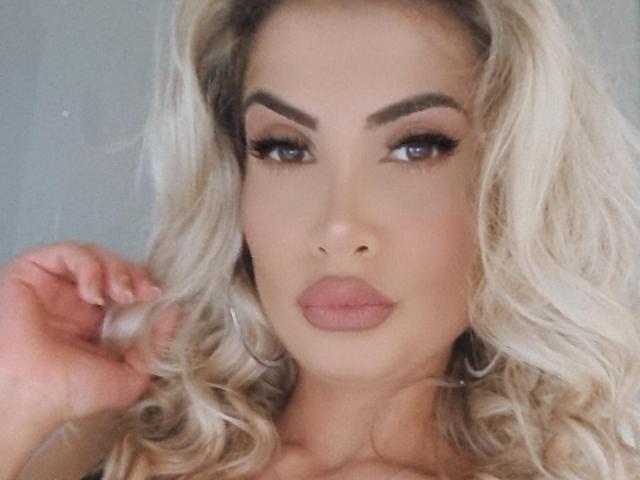 Lellie - Porno na żywo i seks kamera - 14835066