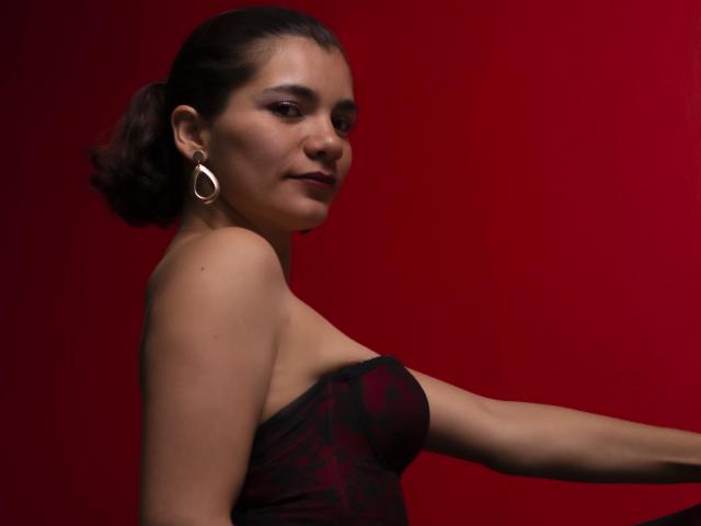 BulmaHot - Live porn &amp; sex cam - 14845110