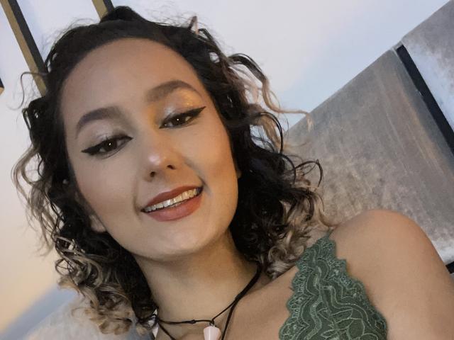 FloraSaenz - Live sex cam - 14852534