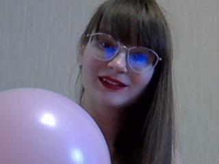 KiraGoldens - Live sex cam - 14871966