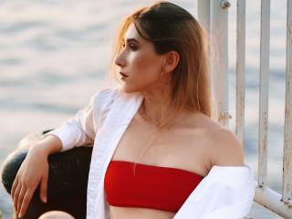 KelleyBlond - Live porn & sex cam - 14877906