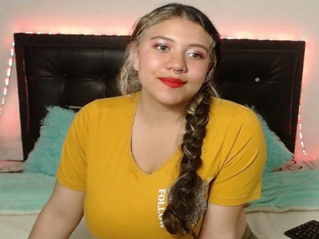 KrisGarner - Live sex cam - 14886210