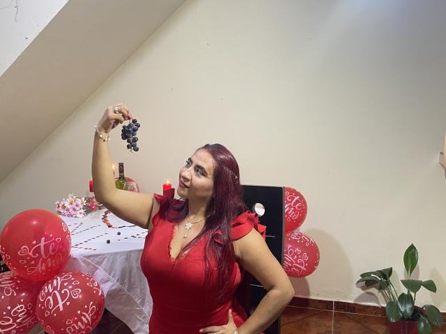 NahelaBigMelonsX - Sexe cam en vivo - 14892166