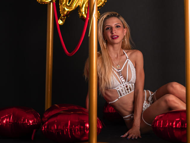 AlissonMarquezz - Live sex cam - 14903546