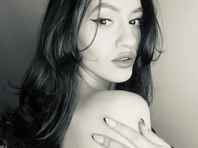 VievienneClemente - Live porno og sexkamera - 14913338