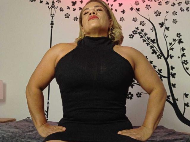 GiovannaRicci - Live sex cam - 14915994