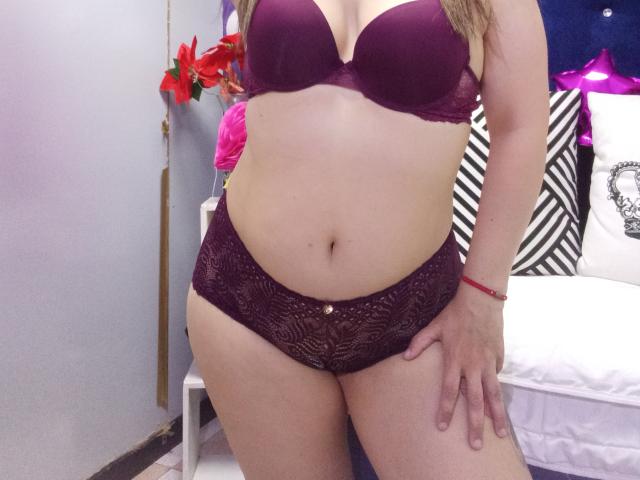 BiancaWild - Live sex cam - 14924874