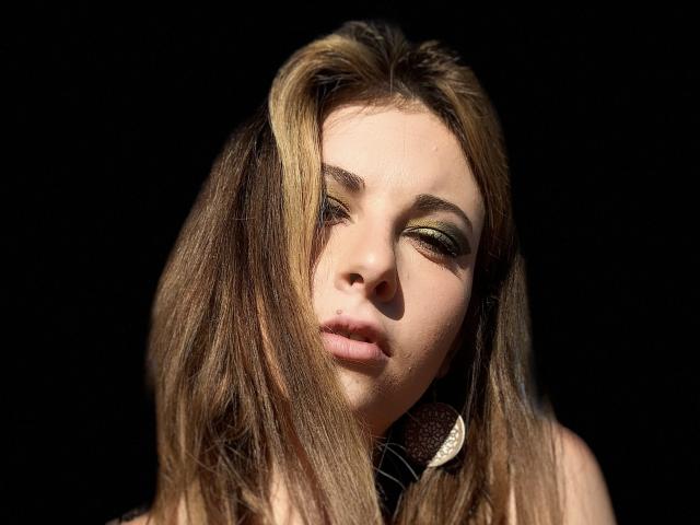 DagmarEtMirana - Live Sex Cam - 14943310