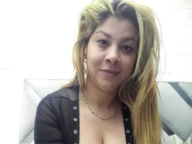 HannaFoxy - Live sexe cam - 14953466