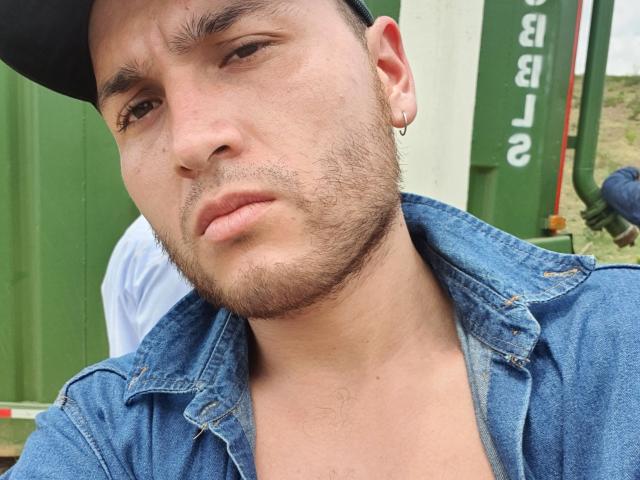 AdamWes - Live sex cam - 15001718