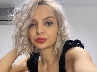 DouceAmelia - Live sex cam - 15007478