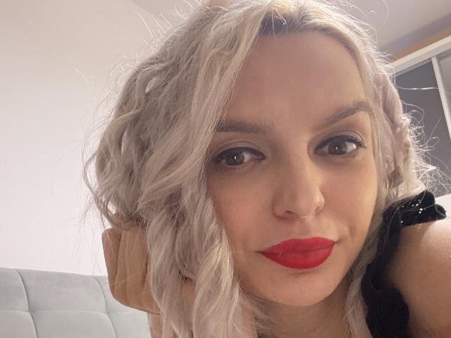 DouceAmelia - Live porn &amp; sex cam - 15007486