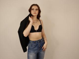 MollyTravis - Live Sex Cam - 15026502