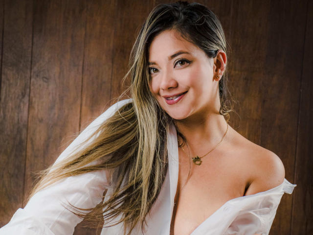 AbrilClark - Sexe cam en vivo - 15028194