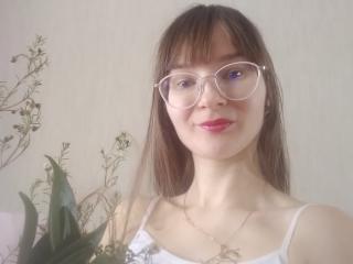 KiraGoldens - Live sex cam - 15035374