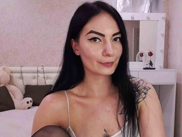 KellyLanderson - Live Sex Cam - 15048650